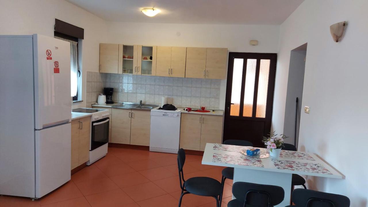 Apartament Apartman Porat Pula Zewnętrze zdjęcie